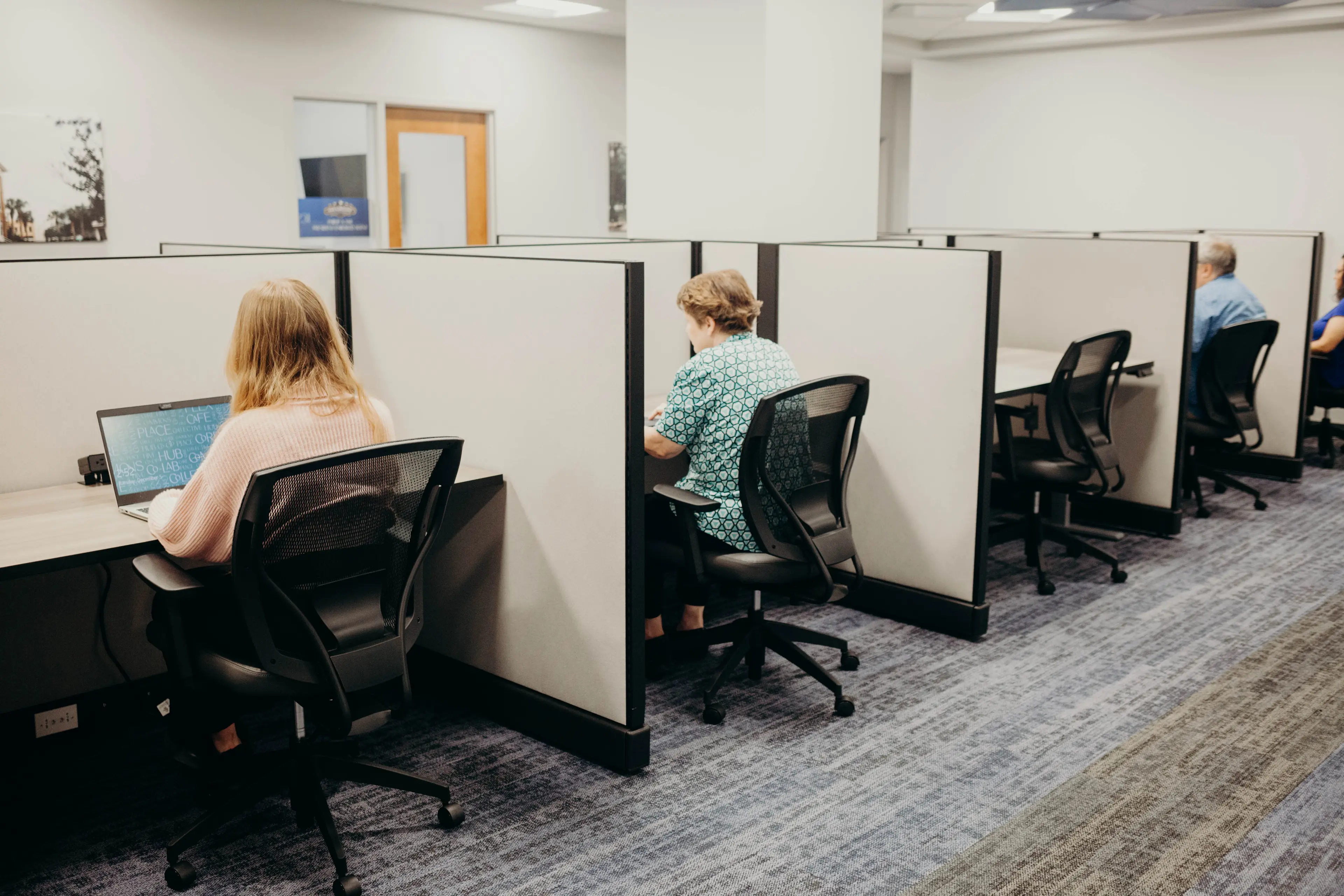 Reserve a Desk for Co-Working in Bradenton